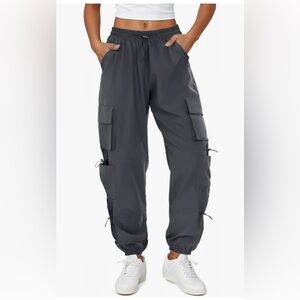 Parachute cargo pant NWT